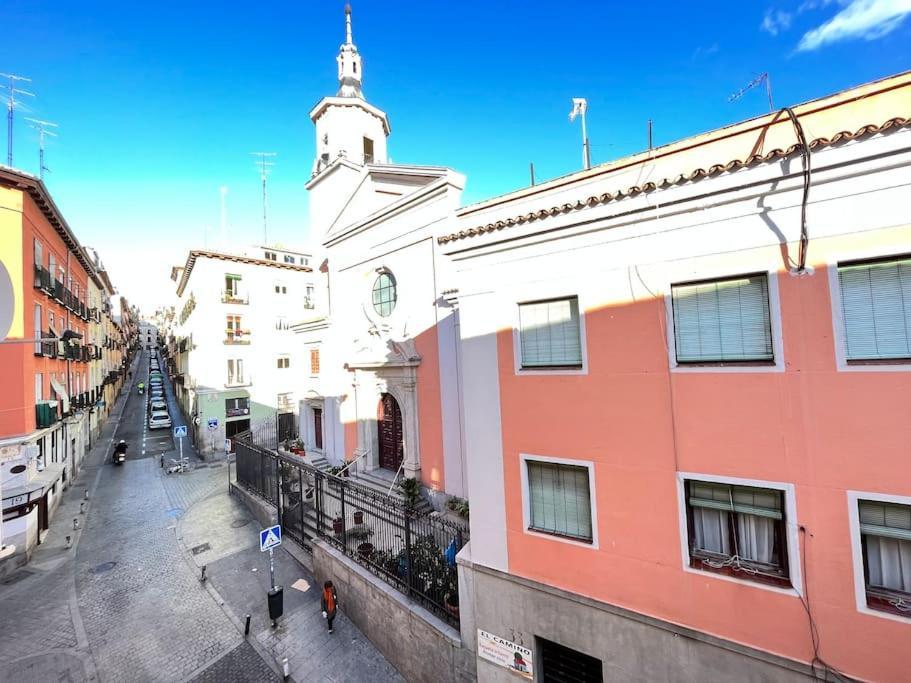 Exterior Atocha Ile Fe Leilighet Madrid Eksteriør bilde